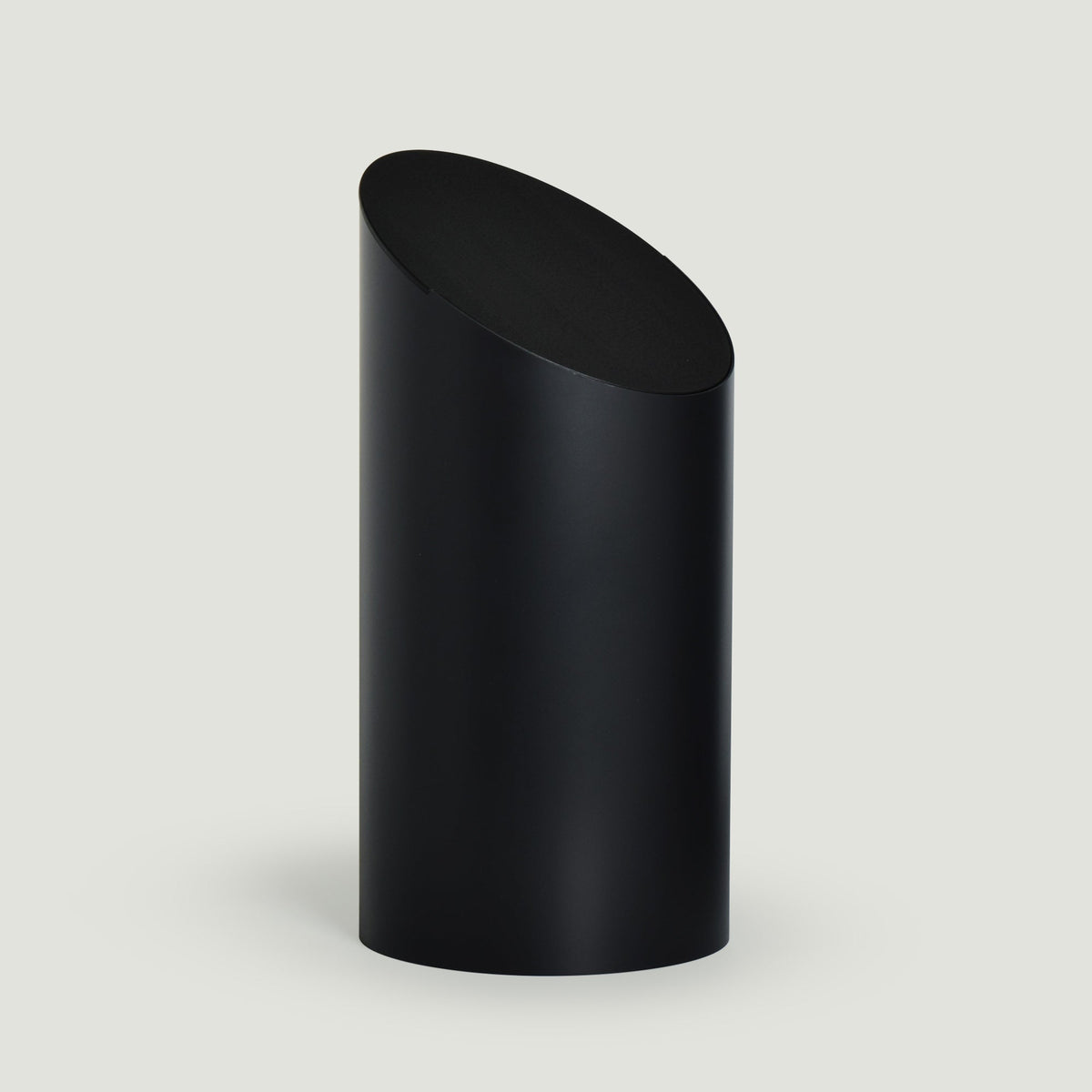北欧デザインのおしゃれなゴミ箱 SWING BIN 8L 黒 ブラック
