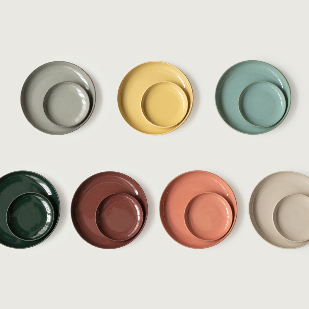 STONEWARE ROUND PLATE カレーやパスタなどにも使えるお皿
