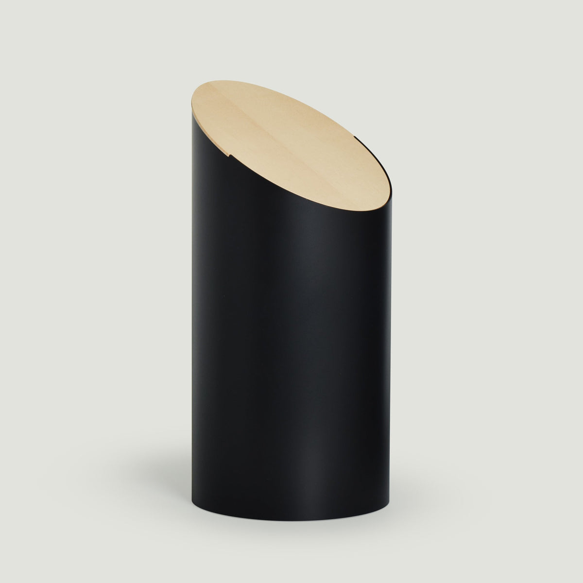北欧デザインのおしゃれなゴミ箱 SWING BIN 8L 黒 ハードメープル