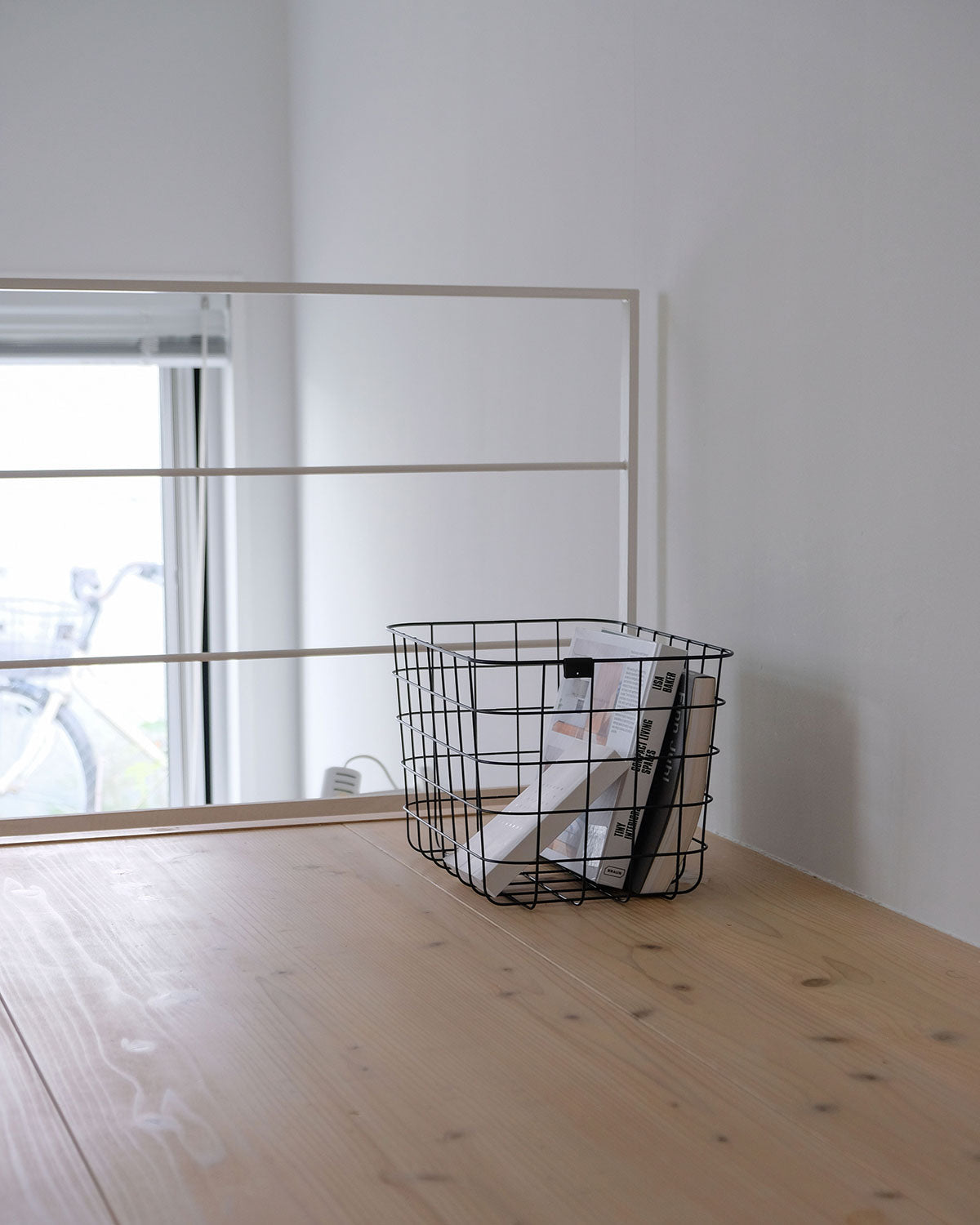 WIRE BASKET | シンプルで見せる収納 ワイヤーバスケット [MOHEIM store]