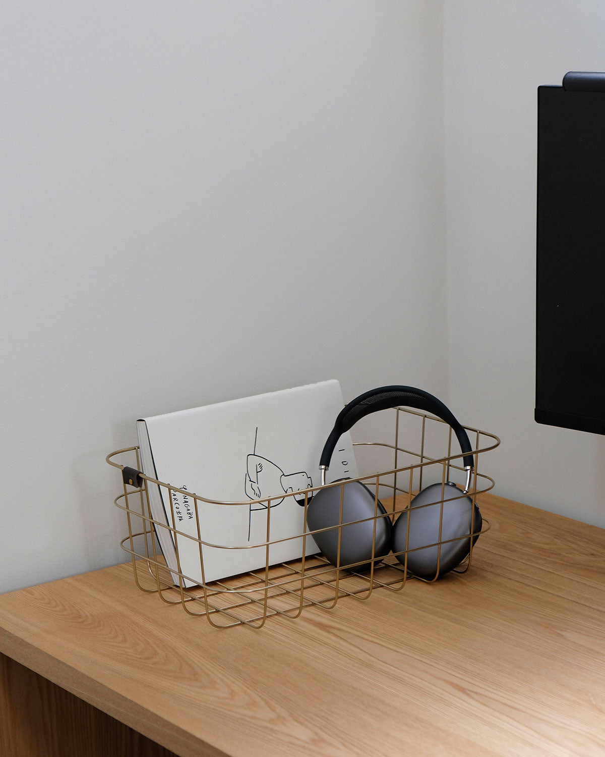 WIRE BASKET | シンプルで見せる収納 ワイヤーバスケット [MOHEIM store]